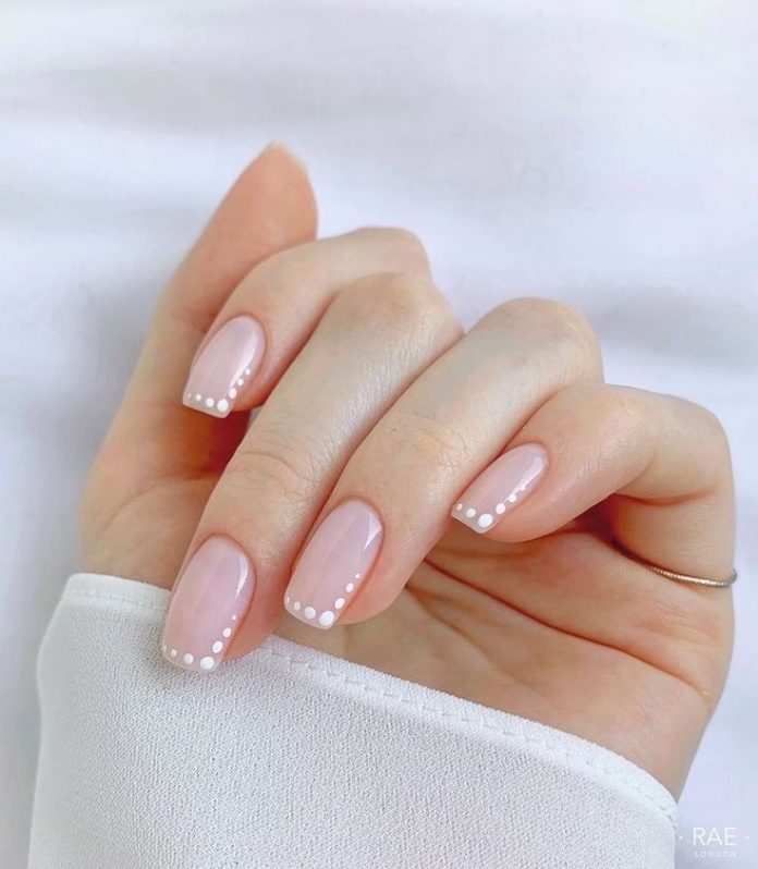 French tip nails are eye-catching yet subtle